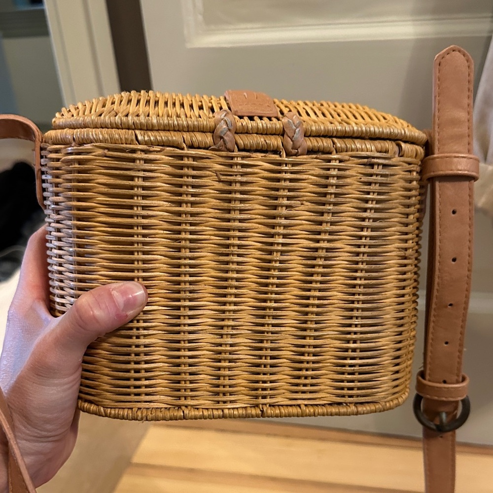 Tan Woven Crossbody Bag - Picture 3 of 3